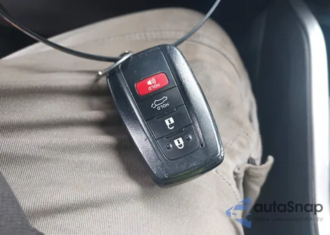 2022 Toyota Highlander Le из США, поврежденный, VIN 5TDBZRBH6NS194608